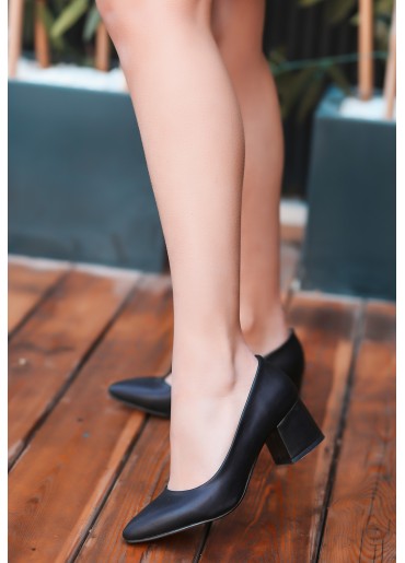 Koot Siyah Cilt Topuklu Ayakkabı