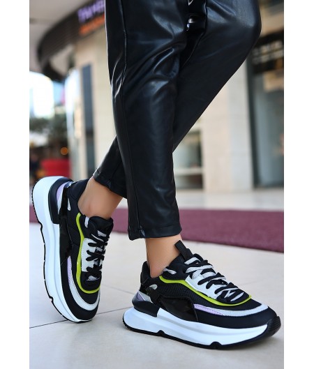 Aleh Siyah Cilt Lila Detaylı Spor Ayakkabı