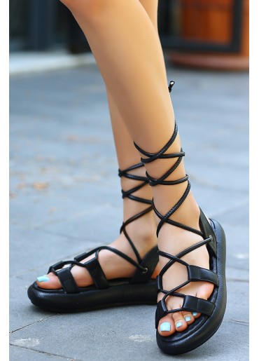 Saby Siyah Cilt Bağcıklı Sandalet