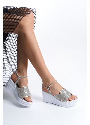 Jenny  Gümüş Cilt Boncuk İşlemeli Sandalet