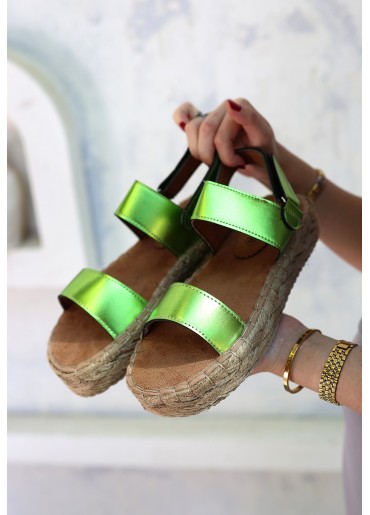 Wery Yeşil Cilt Cırt Cırtlı Sandalet