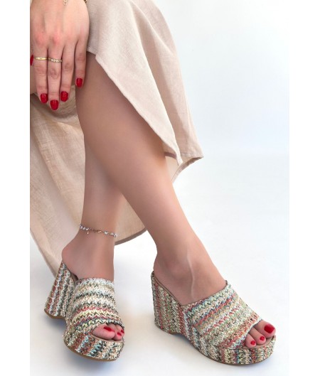 Tlay Kilim Desenli Dolgu Topuk Terlik