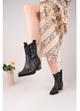 Matin Siyah Cilt Topuklu Bot Matin Siyah Cilt Topuklu Bot