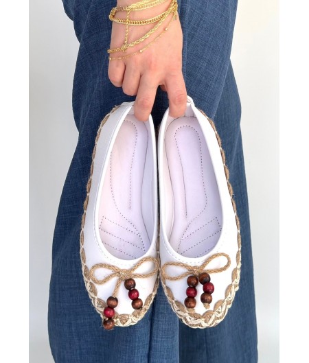 Ilwe Beyaz Cilt Babet Ayakkabı Ilwe Beyaz Cilt Babet Ayakkabı