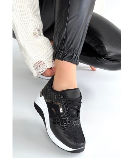 Geja Siyah Cilt Bağcıklı Beyaz Tabanlı Spor Ayakkabı