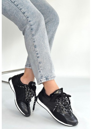 Reat Siyah Cilt Bağcıklı  Paraşüt Detaylı Spor Ayakkabı