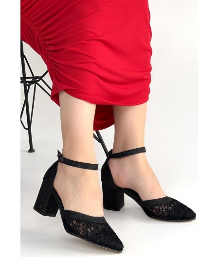 Dmop Siyah Cilt Simli Tül Detaylı Topuklu Ayakkabı Dmop Siyah Cilt Simli Tül Detaylı Topuklu Ayakkabı