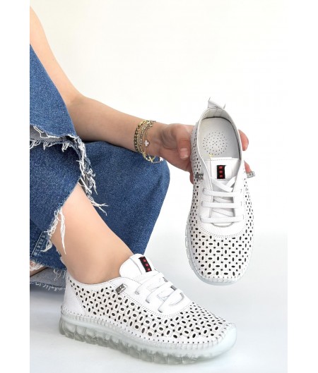 Otja Beyaz Deri Lazerli Bağcıklı Spor Ayakkabı