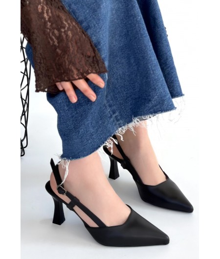 Hoost Siyah Cilt Topuklu Ayakkabı Hoost Siyah Cilt Topuklu Ayakkabı