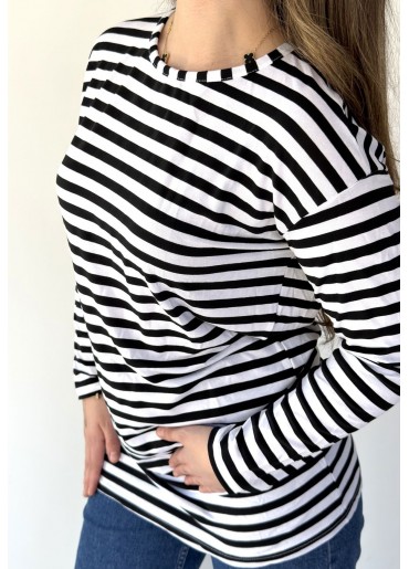 Hece Siyah Beyaz Kollu Tişort