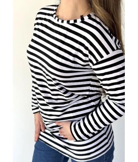 Hece Siyah Beyaz Kollu Tişort