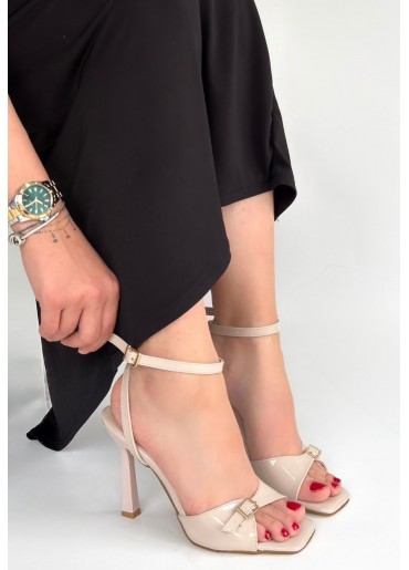 Hoste Bej Rugan Topuklu Bilekten Kemerli Ayakkabı