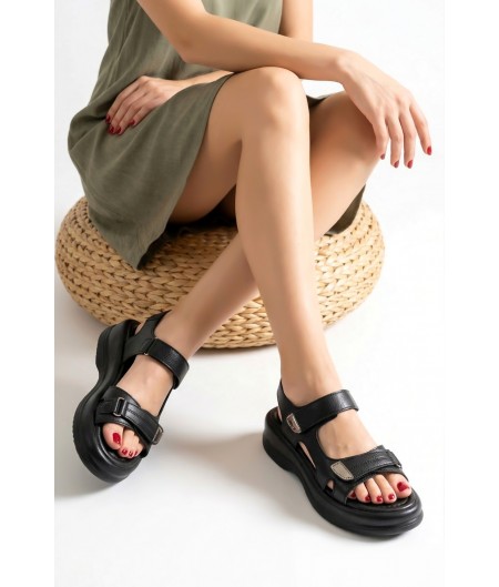 Ginya Siyah Cilt Cırt Cırtlı Sandalet