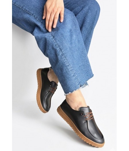 Guot Siyah Cilt Bağcıklı Babet Ayakkabı