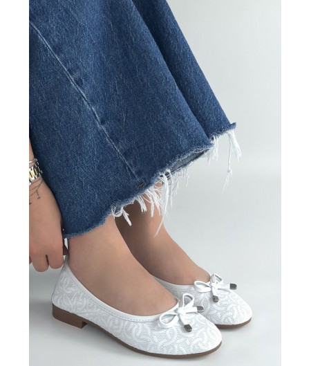 Jnues Beyaz Deri Babet Ayakkabı Jnues Beyaz Deri Babet Ayakkabı